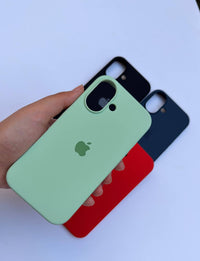 Silicon Case iPhone 16