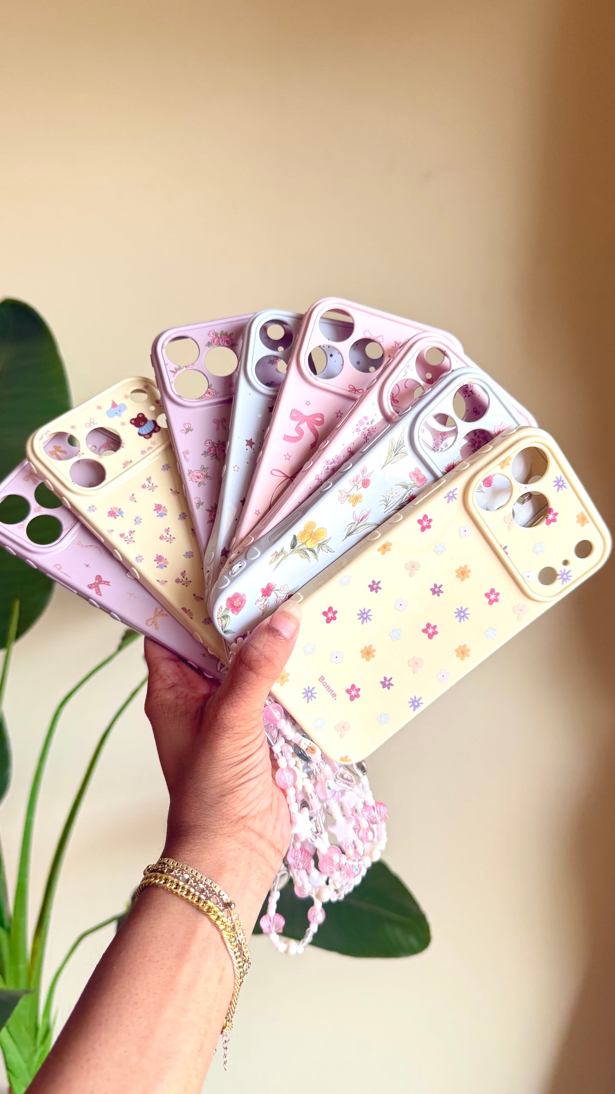 3d Printed Shapes Phone Case With Beaded Strap