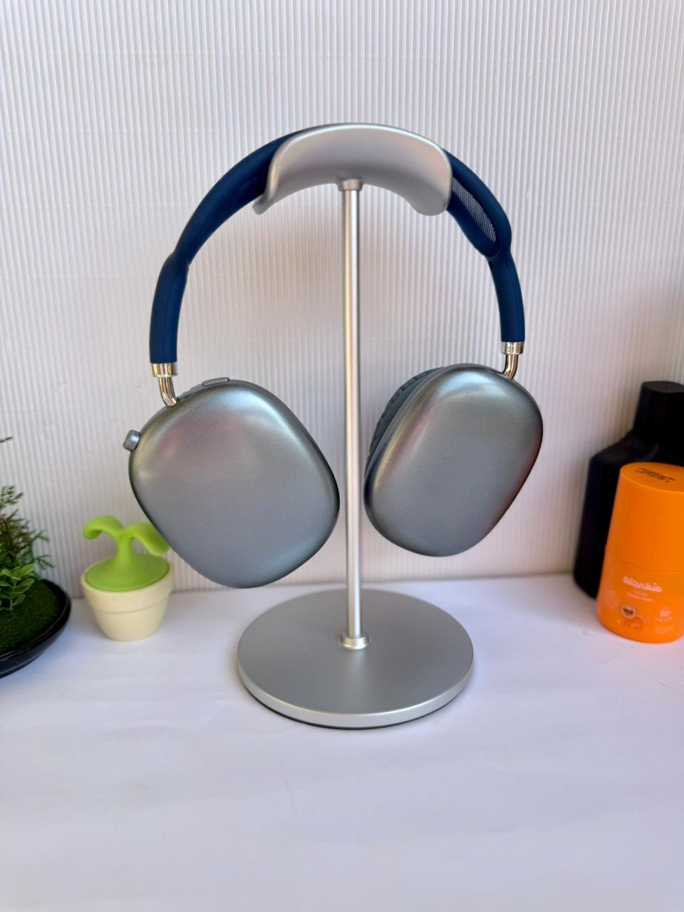 Slim AirPods Max Stand