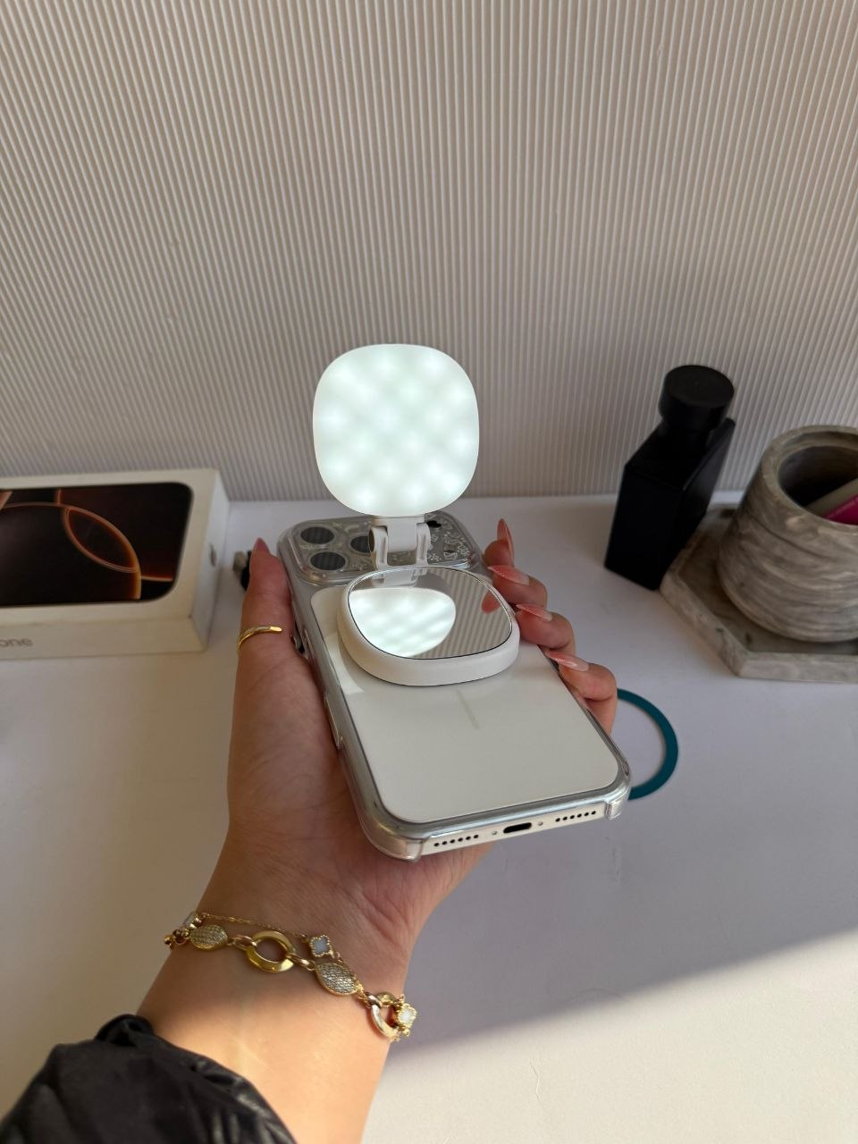 Magnetisch absorbierende licht k04