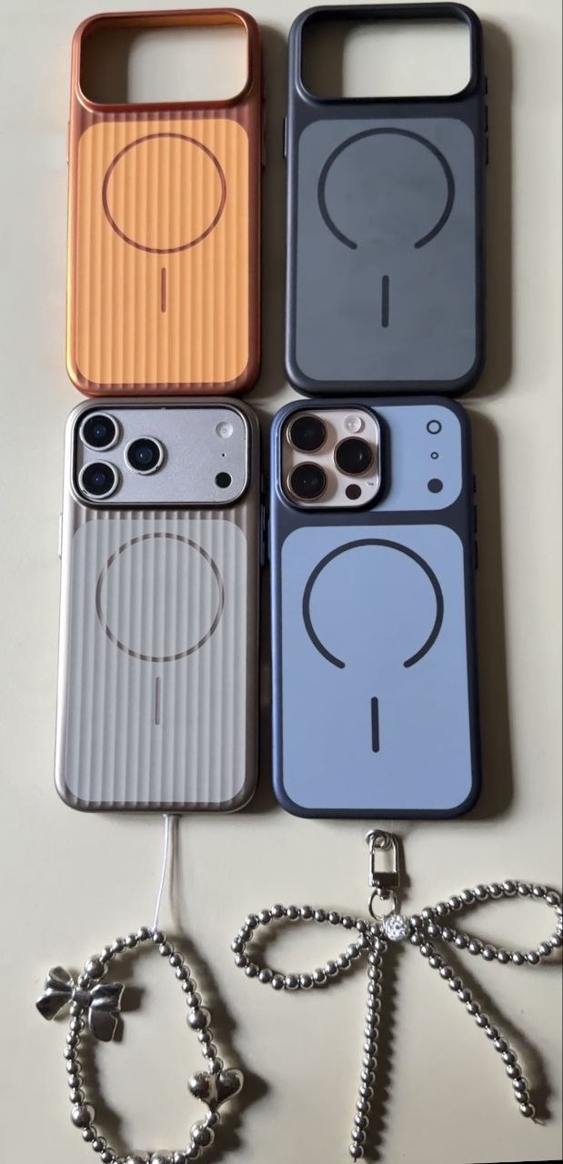 Vertical Lines Magsafe Phone Case