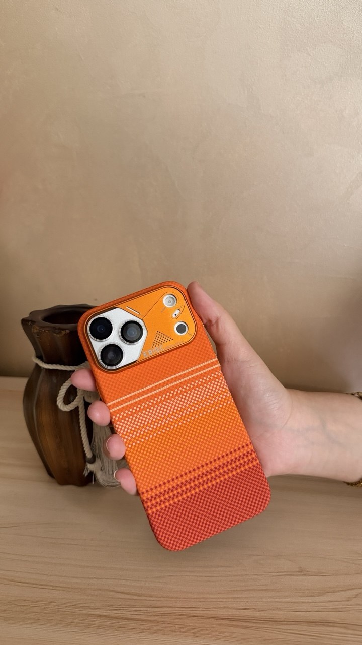 Bigc Carbon Case with Camera Frame