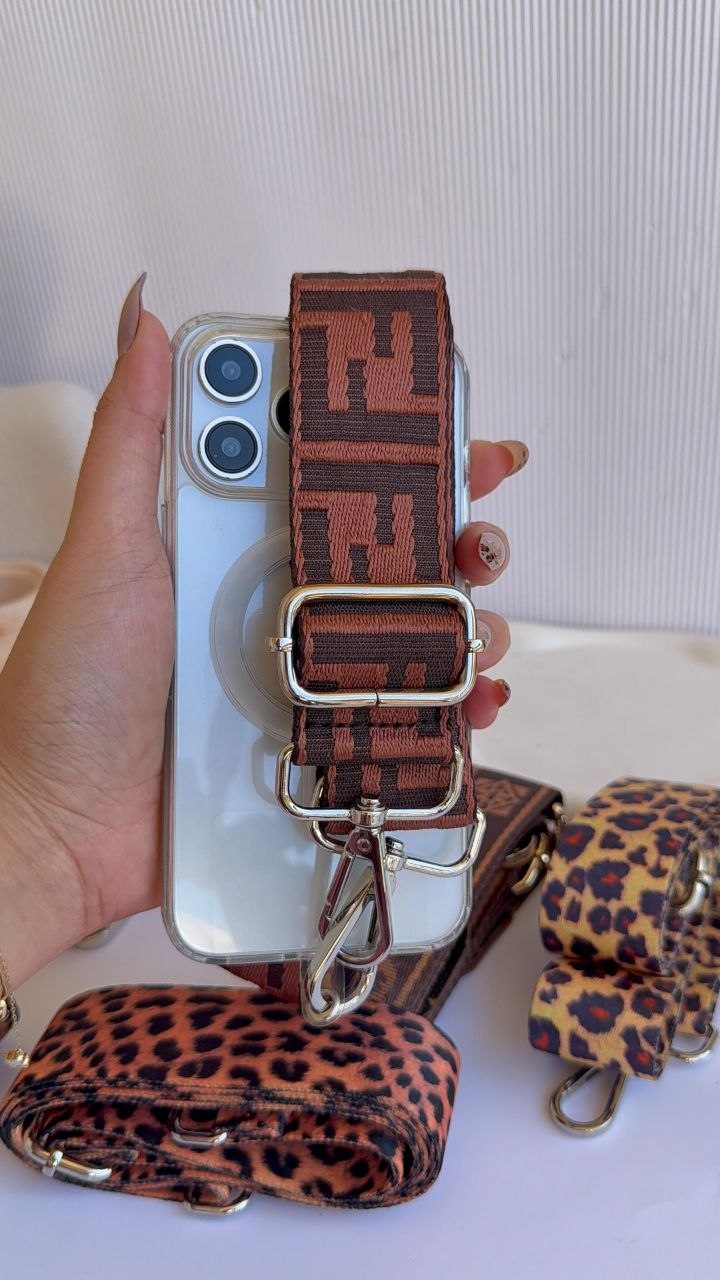 Cross body chain